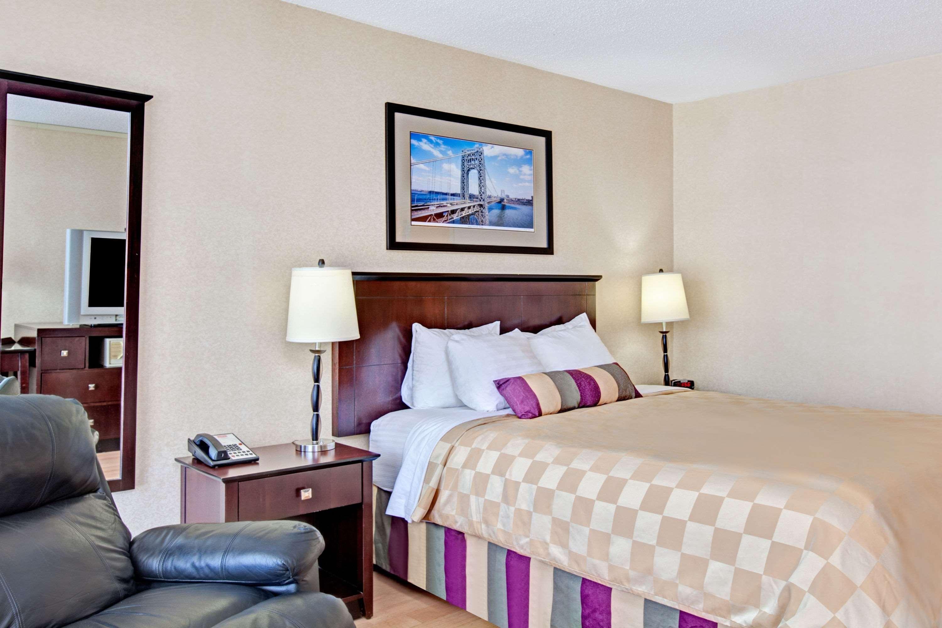 Quality Inn Wayne - Fairfield Area Exterior photo