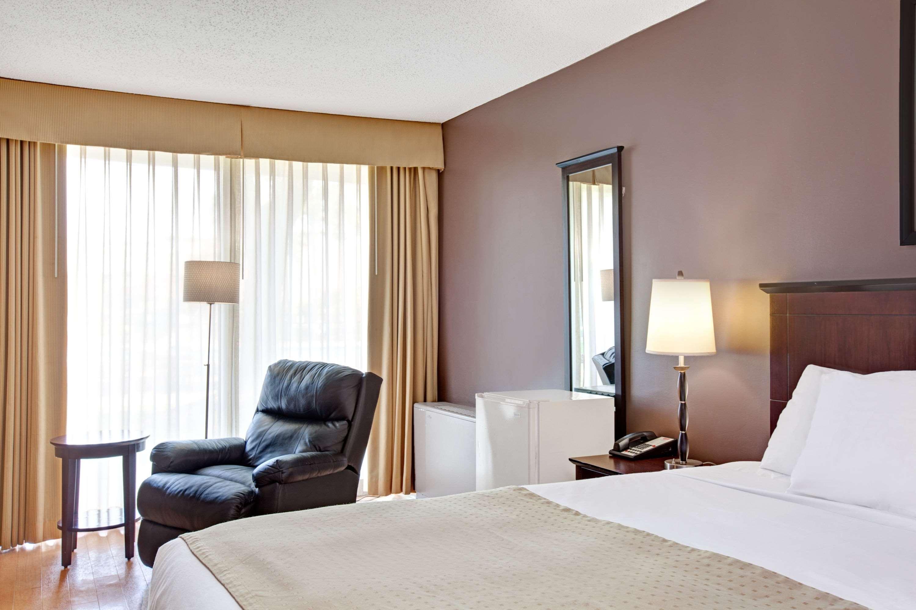 Quality Inn Wayne - Fairfield Area Exterior photo