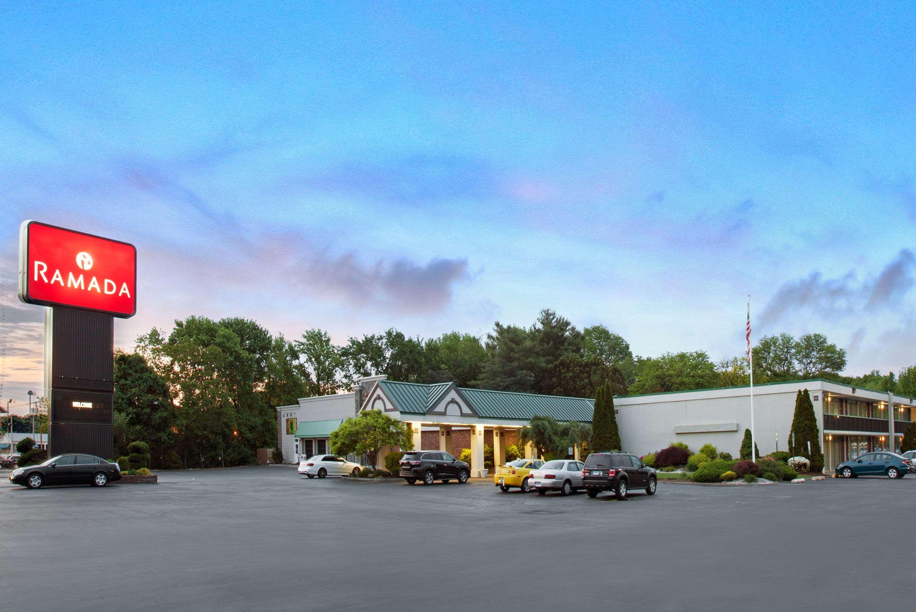 Quality Inn Wayne - Fairfield Area Exterior photo