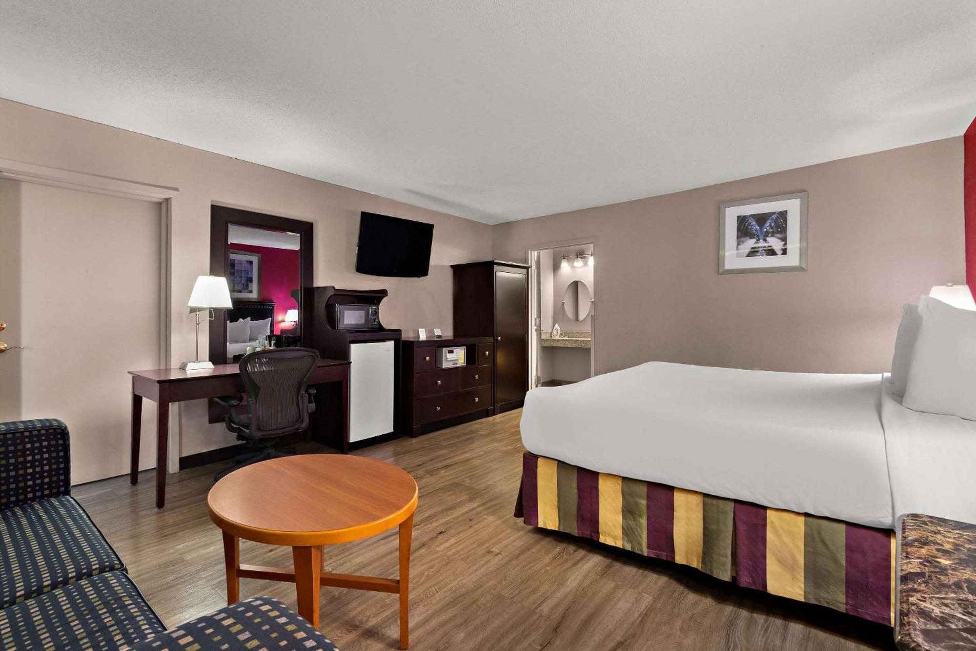Quality Inn Wayne - Fairfield Area Exterior photo