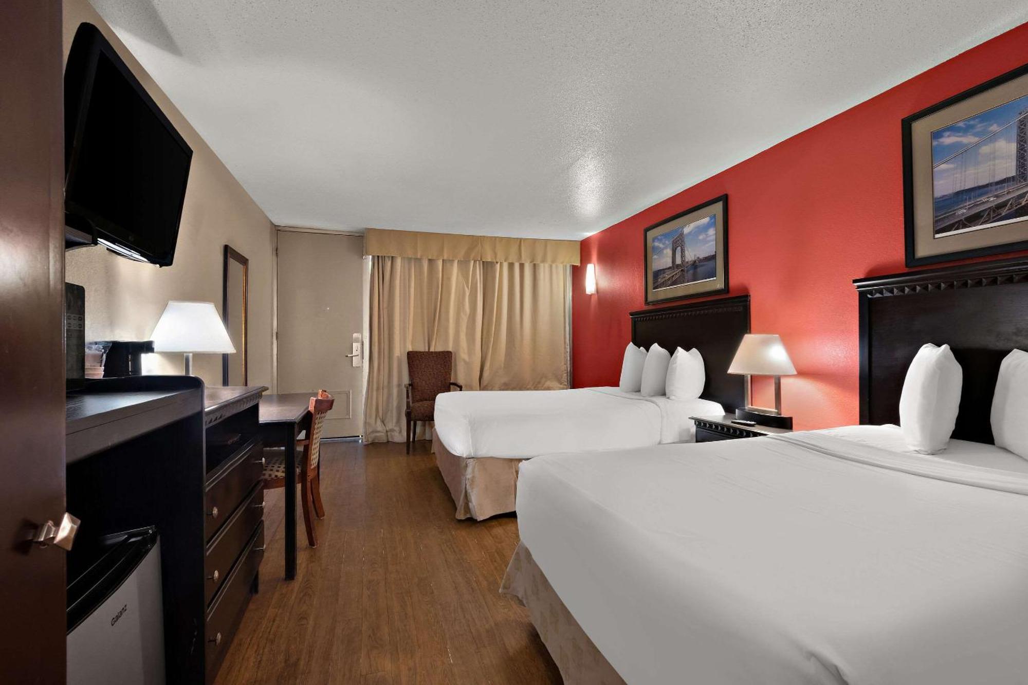 Quality Inn Wayne - Fairfield Area Exterior photo